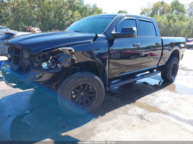 43409678 :رقم المزاد ، 1C6RR7TT2JS176542 vin ، 2018 Ram 1500 Slt مزاد بيع