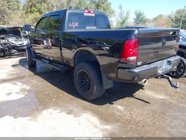 43409678 :رقم المزاد ، 1C6RR7TT2JS176542 vin ، 2018 Ram 1500 Slt مزاد بيع