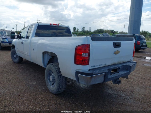 2009 CHEVROLET SILVERADO 3500HD 1GCHC89609E126522 Photo 2