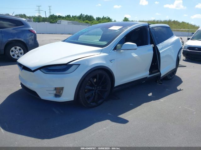 2016 TESLA MODEL X 5YJXCAE22GF002463 Photo 1