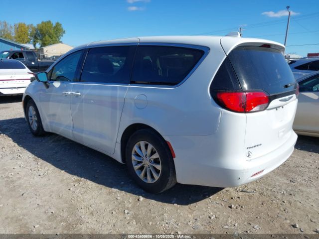 2017 CHRYSLER PACIFICA 2C4RC1DG2HR505972 Photo 2