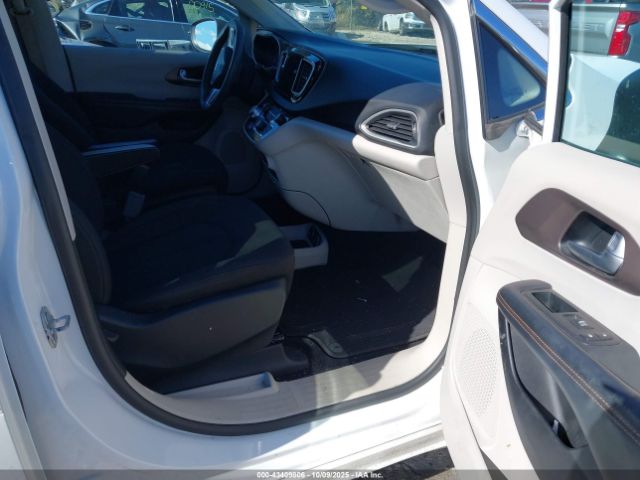 2017 CHRYSLER PACIFICA 2C4RC1DG2HR505972 Photo 4