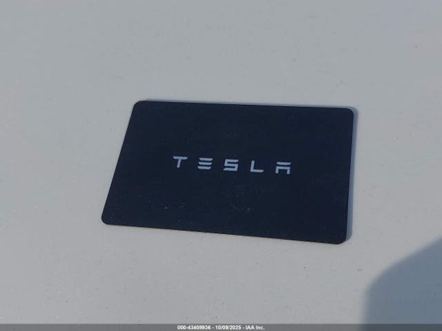 2021 TESLA MODEL Y 5YJYGDEE5MF072085 Photo 10
