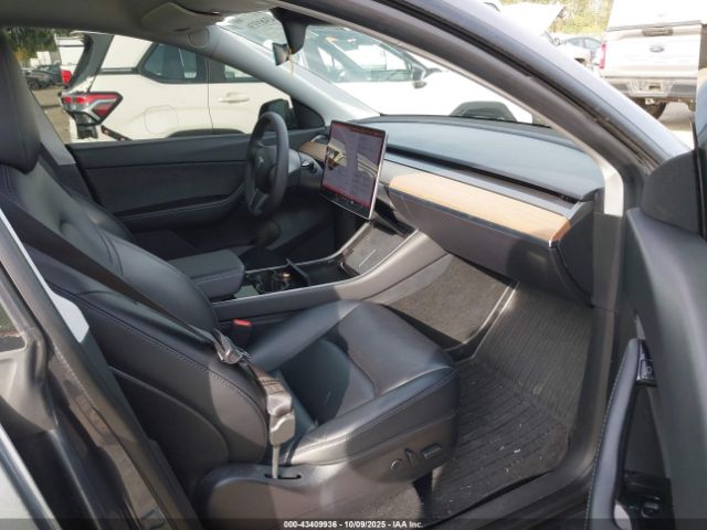 2021 TESLA MODEL Y 5YJYGDEE5MF072085 Photo 4