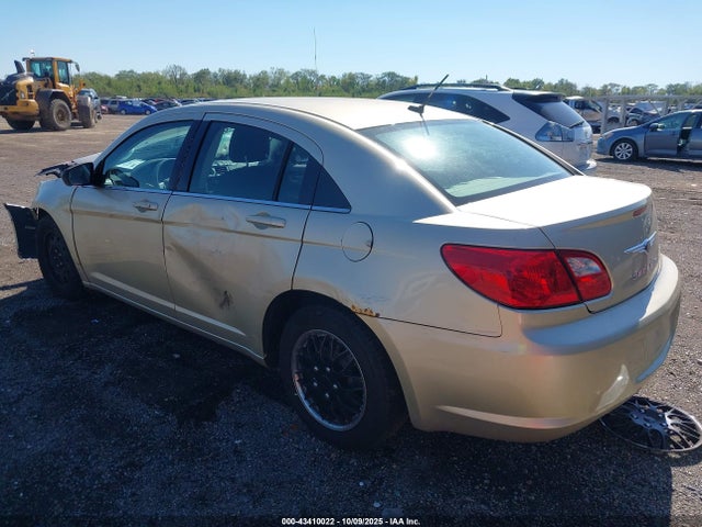 2010 CHRYSLER SEBRING 1C3CC4FB7AN232821 Photo 2