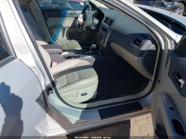 2010 FORD FUSION 3FAHP0JA6AR272839 Photo 4