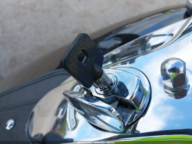 2012 HARLEY-DAVIDSON FLSTC 1HD1BWV12CB052157 Photo 10