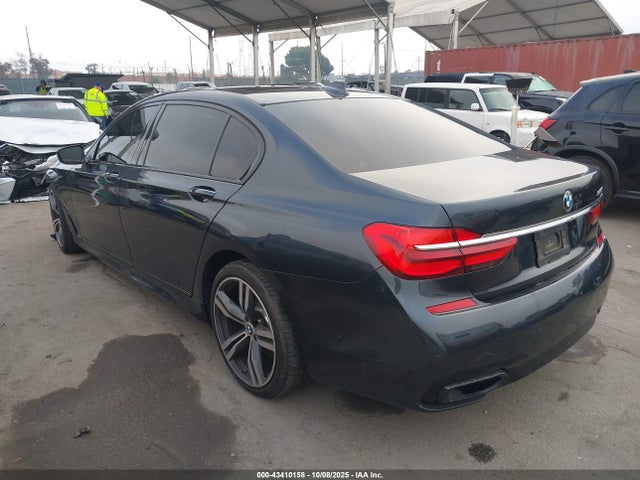 2018 BMW 740I WBA7E2C52JG741730 Photo 2