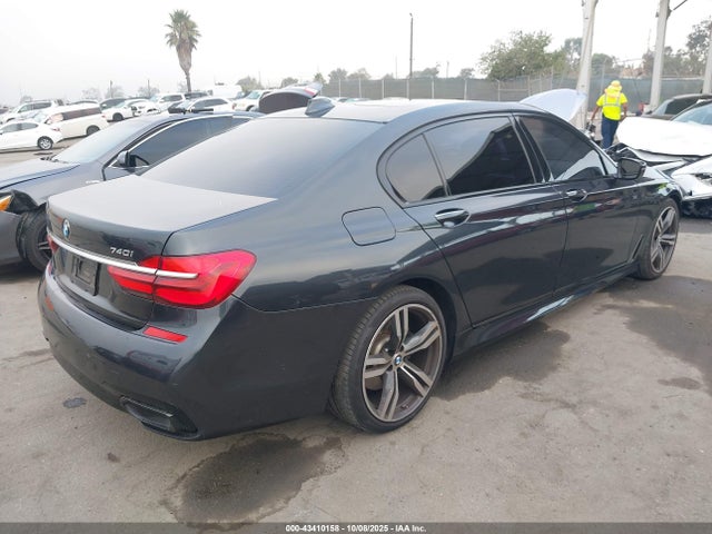 2018 BMW 740I WBA7E2C52JG741730 Photo 3