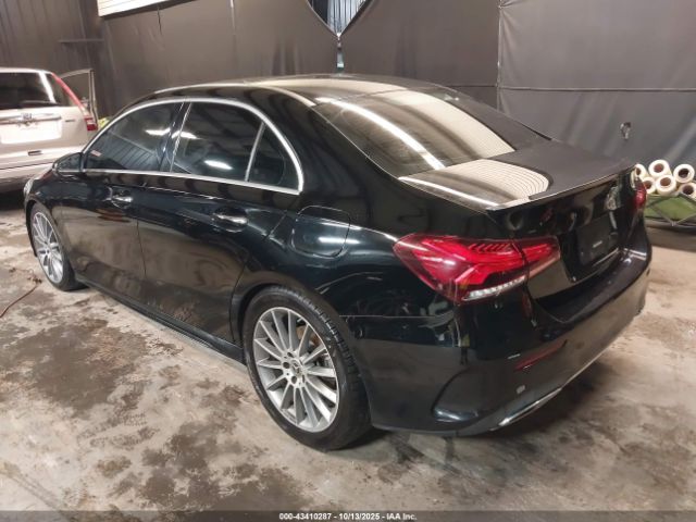 2020 MERCEDES-BENZ A 220 W1K3G4FB6LJ199536 Photo 2