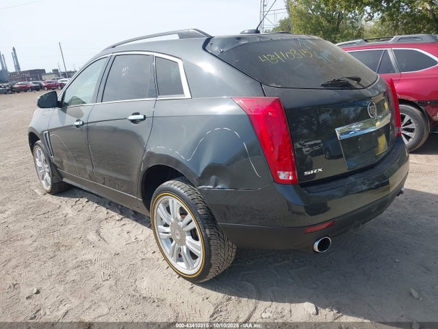 43410315 :رقم المزاد ، 3GYFNAE33FS608692 vin ، 2015 Cadillac Srx Standard مزاد بيع