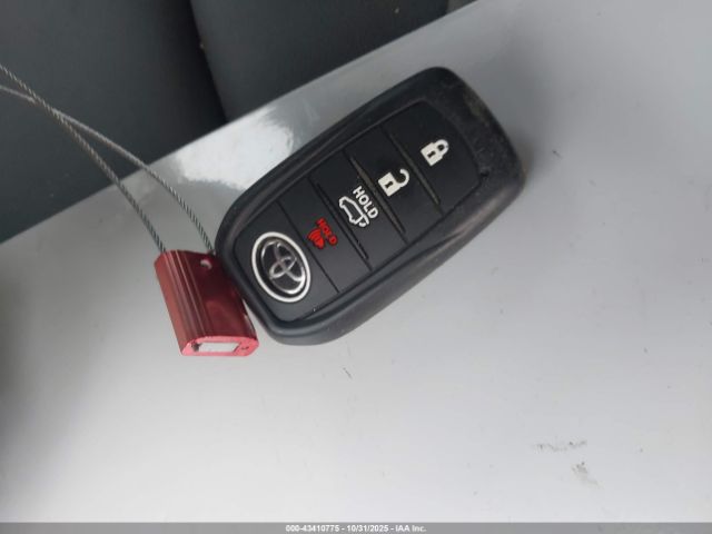 2023 TOYOTA COROLLA CROSS 7MUDAAAG2PV047060 Photo 10