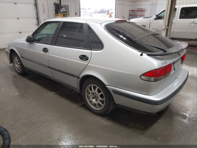 2000 SAAB 9-3 YS3DD55H1Y2042493 Photo 2