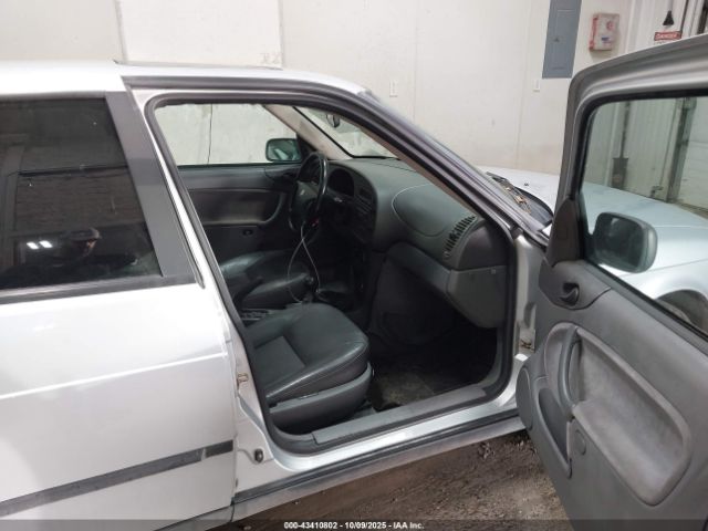 2000 SAAB 9-3 YS3DD55H1Y2042493 Photo 4