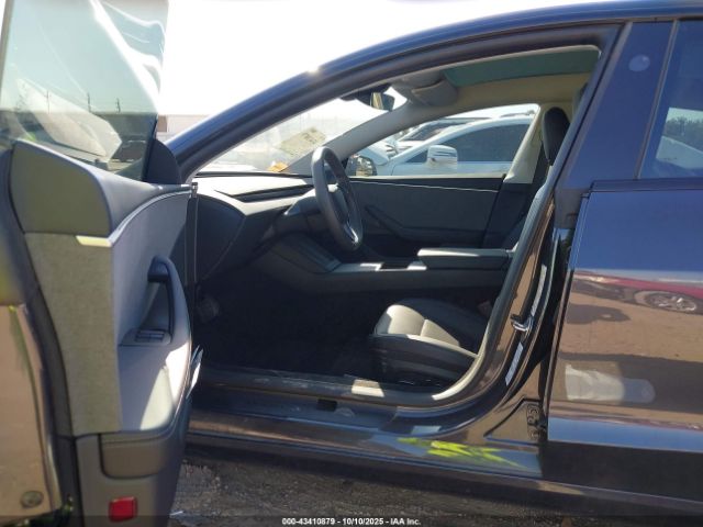 2024 TESLA MODEL 3 5YJ3E1EA8RF860832 Photo 4