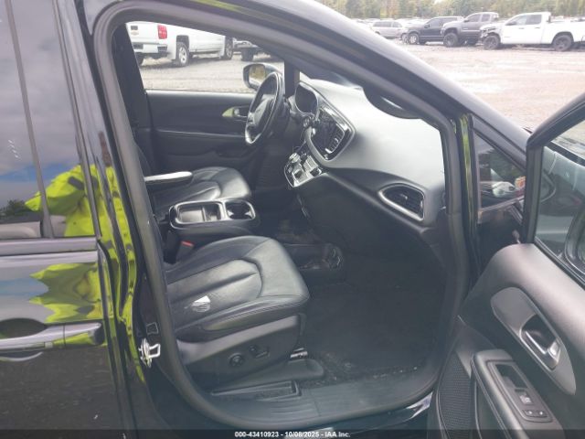 2020 CHRYSLER PACIFICA HYBRID 2C4RC1L74LR267553 Photo 4