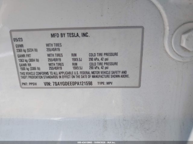 2023 TESLA MODEL Y 7SAYGDEE0PA121598 Photo 8