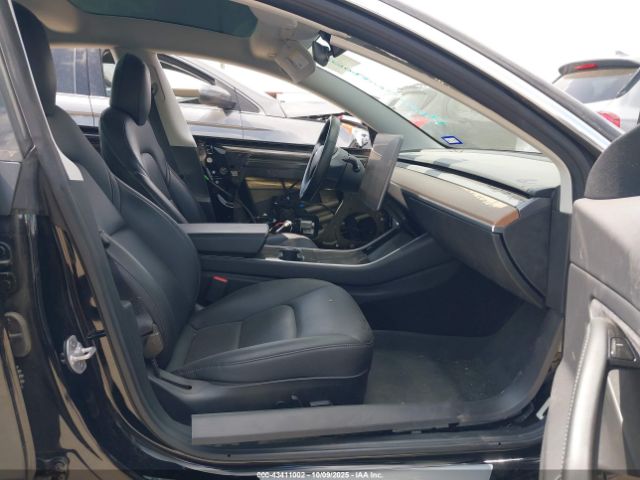 2018 TESLA MODEL 3 5YJ3E1EA7JF157100 Photo 4