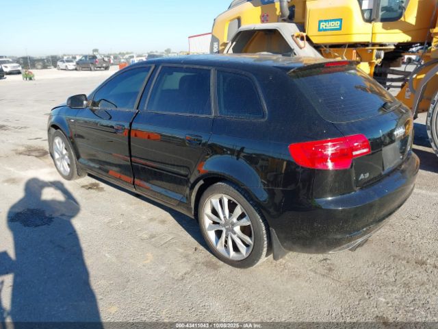 2012 AUDI A3 WAUBEAFM7CA087997 Photo 2
