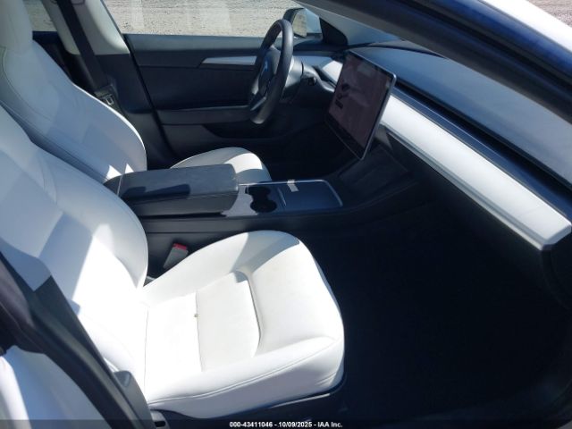 2021 TESLA MODEL 3 5YJ3E1EBXMF975837 Photo 4
