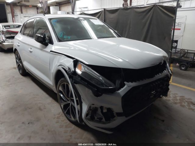 2021 AUDI SQ5 WA1B4AFY3M2044742