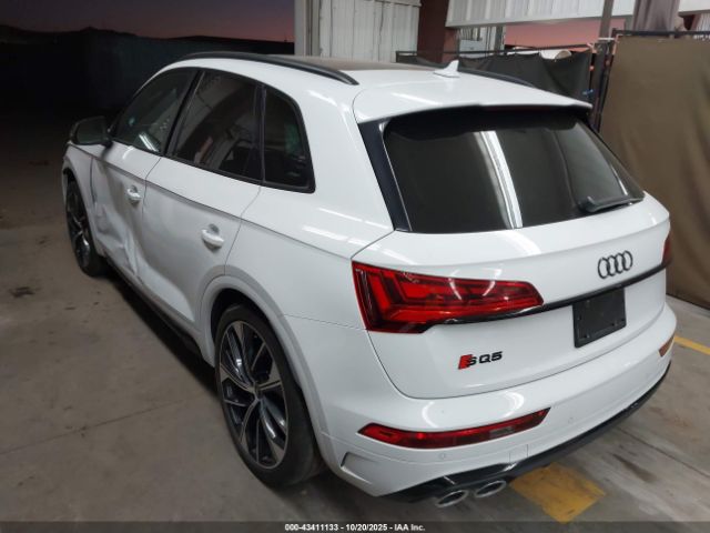 2021 AUDI SQ5 WA1B4AFY3M2044742 Photo 2