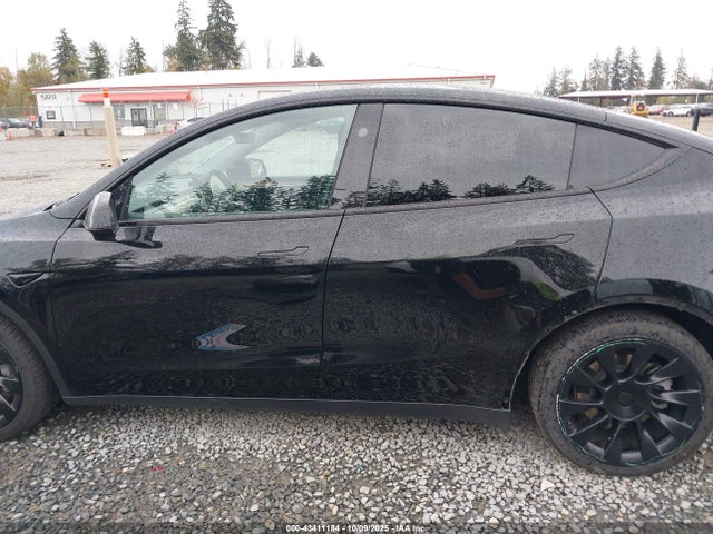 7SAYGAEE3PF865147 Tesla Model Y Awd/long Range Dual Motor All-wheel Drive