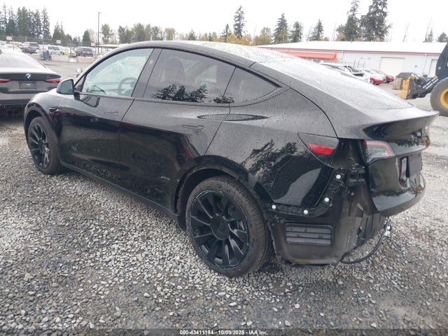 2023 TESLA MODEL Y 7SAYGAEE3PF865147 Photo 2