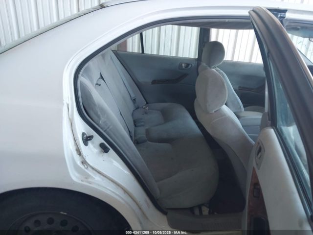 2000 MITSUBISHI GALANT 4A3AA46G8YE061976 Photo 7