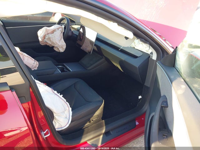 2025 TESLA MODEL 3 5YJ3E1EA7SF077975 Photo 4