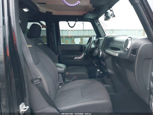 2013 JEEP WRANGLER UNLIMITED 1C4BJWEG1DL505130 Photo 4