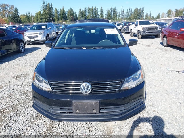 3VW267AJ8GM271593 Volkswagen Jetta 1.4t S
