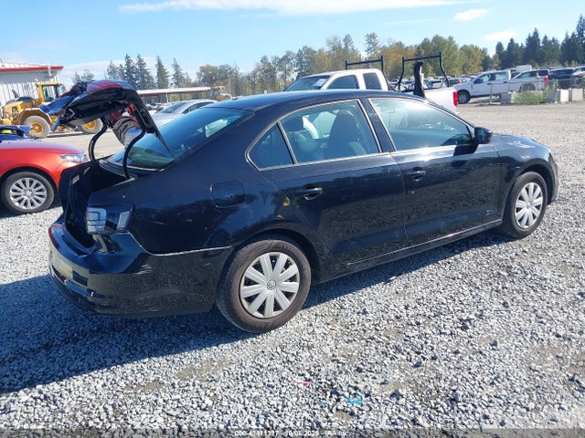 3VW267AJ8GM271593 Volkswagen Jetta 1.4t S