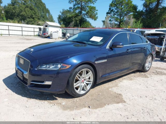 2018 JAGUAR XJ SAJWJ2GD0J8W16846 Photo 1