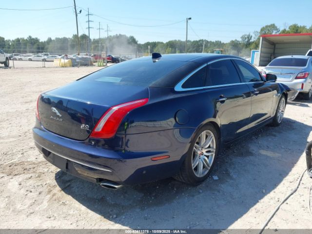 2018 JAGUAR XJ SAJWJ2GD0J8W16846 Photo 3