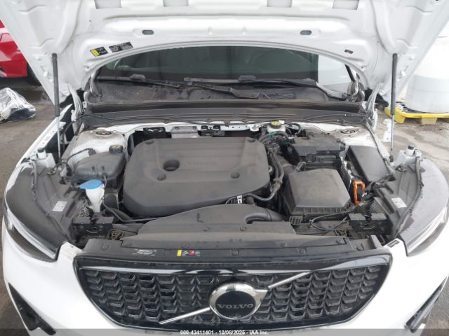 2024 VOLVO XC40 YV4L12UMXR2234356 Photo 9