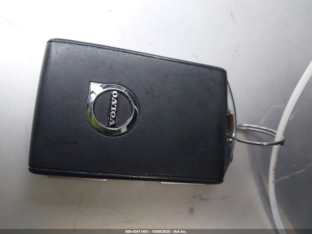 2024 VOLVO XC40 YV4L12UMXR2234356 Photo 10