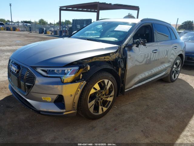 2022 AUDI E-TRON WA1AAAGE7NB006134 Photo 1