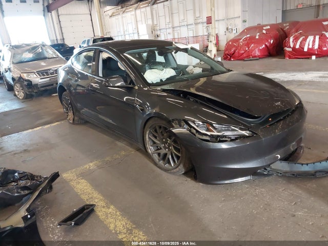 2025 TESLA MODEL 3 5YJ3E1EB0SF069127 Photo 0