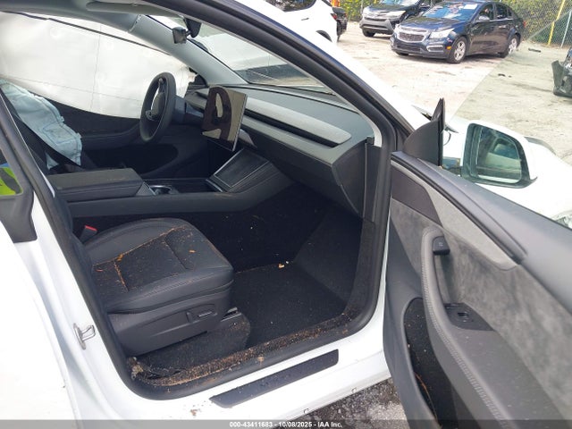 2026 Tesla Model Y Rwd მანქანა იყიდება აუქციონზე, vin: 7SAYGDED0TA456796, აუქციონის ნომერი: 43411683