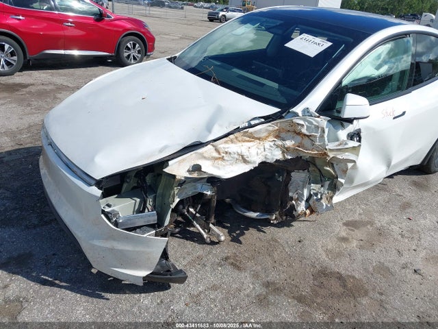 2026 Tesla Model Y Rwd მანქანა იყიდება აუქციონზე, vin: 7SAYGDED0TA456796, აუქციონის ნომერი: 43411683