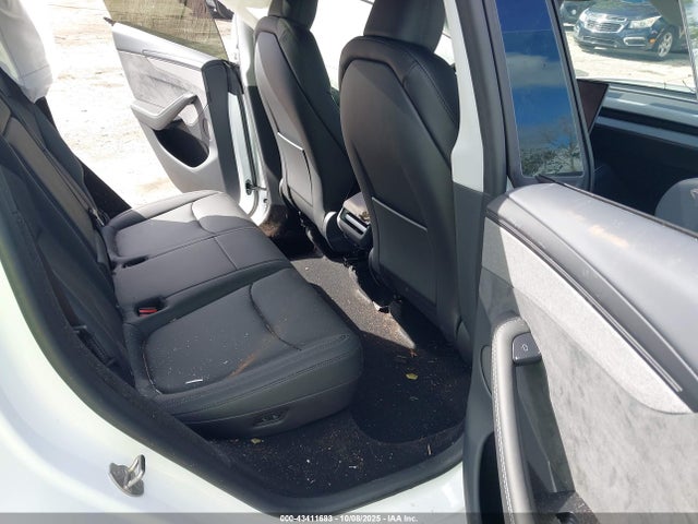 2026 Tesla Model Y Rwd მანქანა იყიდება აუქციონზე, vin: 7SAYGDED0TA456796, აუქციონის ნომერი: 43411683