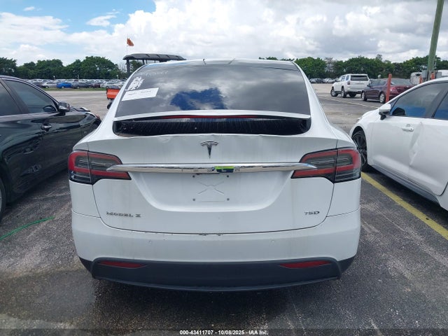 Продаж на аукціоні авто 2018 Tesla Model X 100d/75d/p100d, vin: 5YJXCBE23JF114041, номер лоту: 43411707