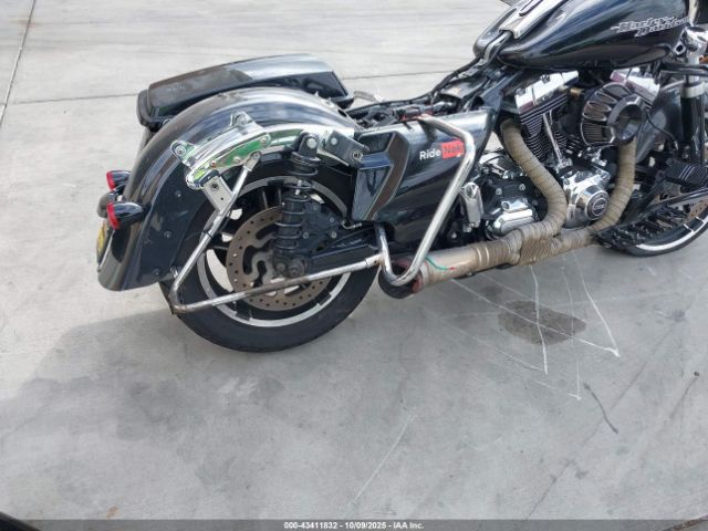 2013 HARLEY-DAVIDSON FLHX 1HD1KBM34DB644107 Photo 3