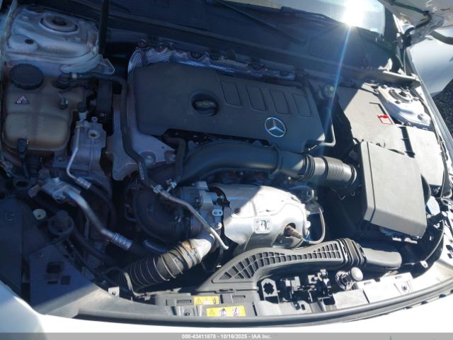 2019 MERCEDES-BENZ A 220 WDD3G4FB6KW026293 Photo 9