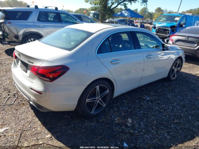 2019 MERCEDES-BENZ A 220 WDD3G4FB6KW026293 Photo 3