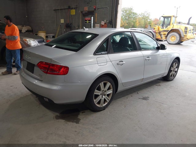 2010 AUDI A4 WAUBFAFL3AN008836 Photo 3