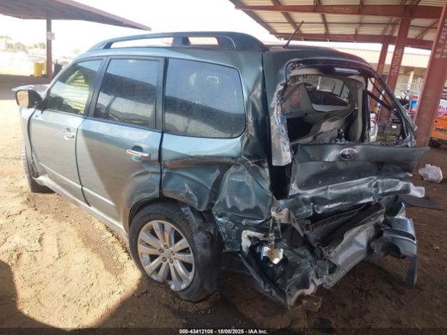 2013 SUBARU FORESTER JF2SHADC9DH410462 Photo 2