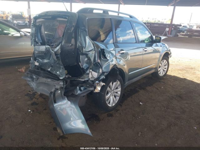 2013 SUBARU FORESTER JF2SHADC9DH410462 Photo 3