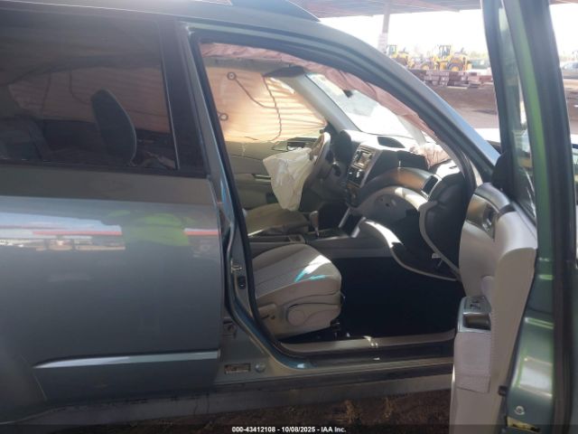 2013 SUBARU FORESTER JF2SHADC9DH410462 Photo 4